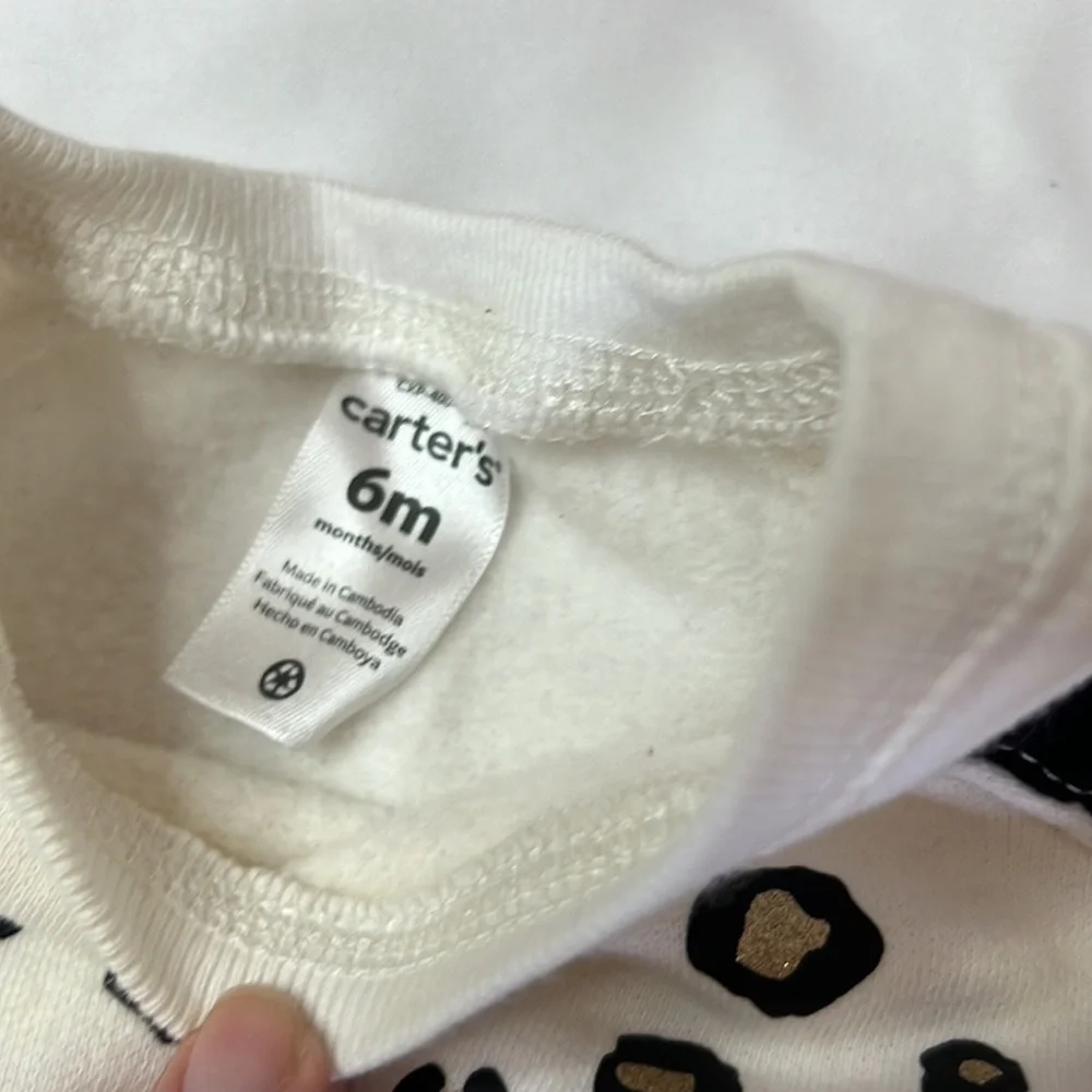 Carter’s Kids Cream Cat Sweatshirt & Black Polkadot Shor Sleeve Bundle Baby Girl